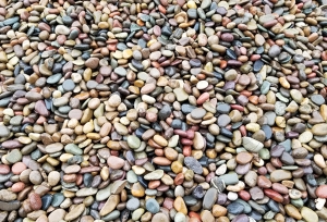 2-4mm鹅卵石滤料